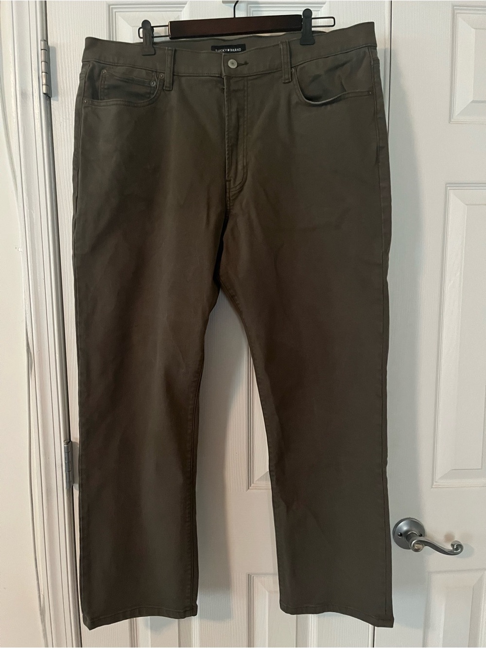Lucky Brand Olive-Tone Jeans Size 38x30
